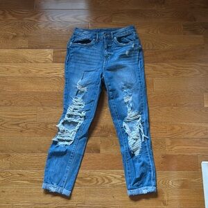 High waisted ripped jeans